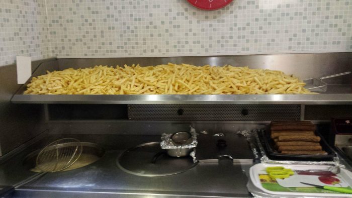 Frituur te huur, Feest met frituur